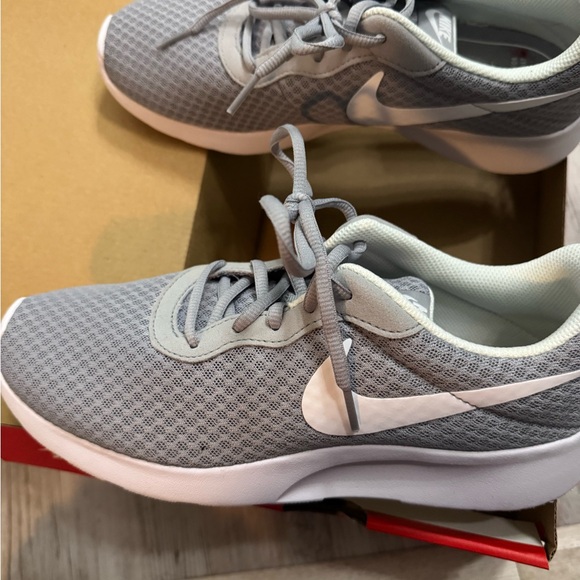 Nike Gray and White Athletic Shoes - Picture 3 of 6